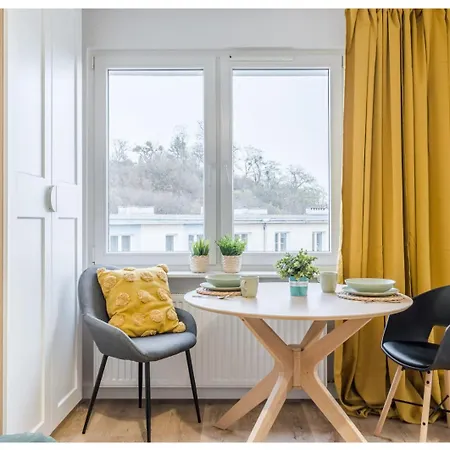 Stary Skarpowa 2 Apartment *